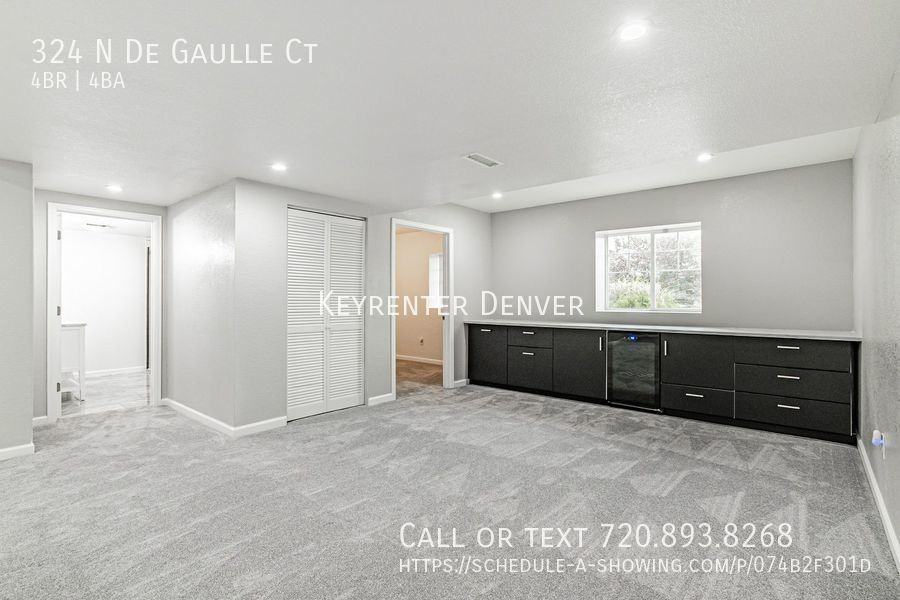 324 N De Gaulle Ct - Photo 3 of 50