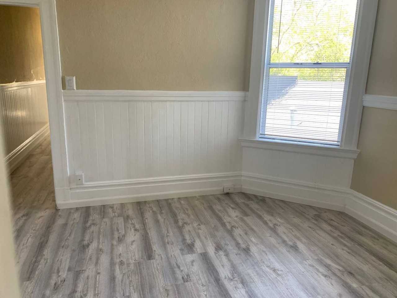 3223A Folsom St - Photo 3 of 15