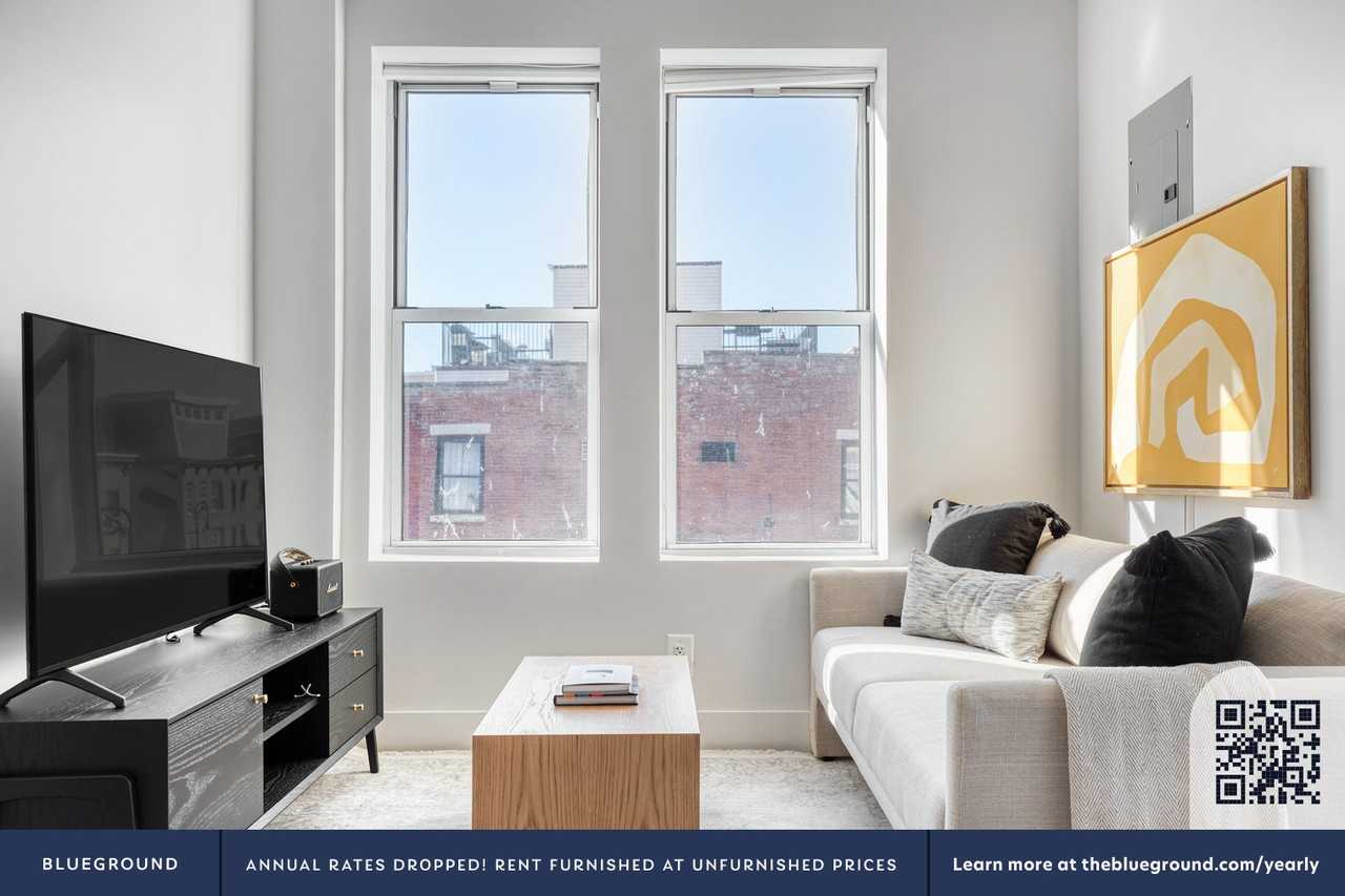 131 Smith St #718 - Photo 3 of 24