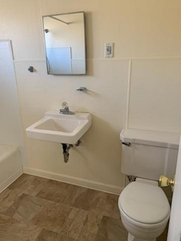 3 Arapahoe #B - Photo 4 of 9