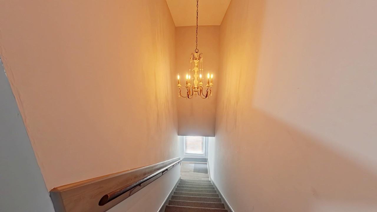 E 4th St - Photo 7 of 25