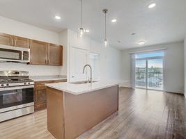 featured image of 955 Country Hills Dr