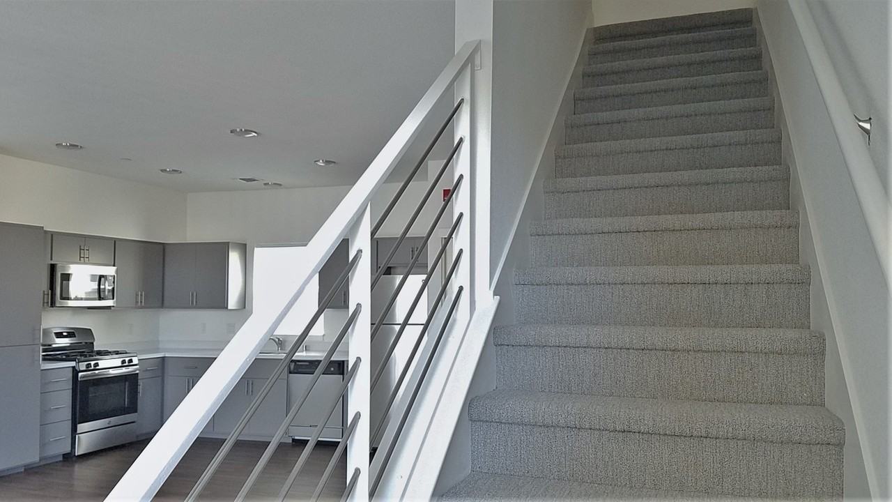 WINN PARK LOFTS - Photo 6 of 18