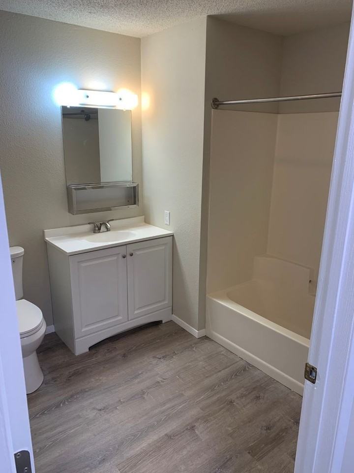 Pheasant Run Apartments - Photo 2 of 21