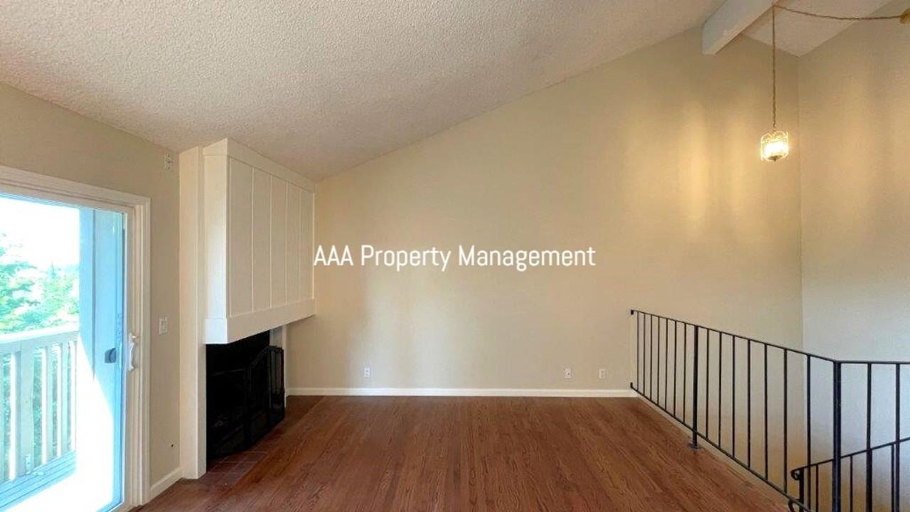 4370 Eagle Peak Rd #D - Photo 4 of 26