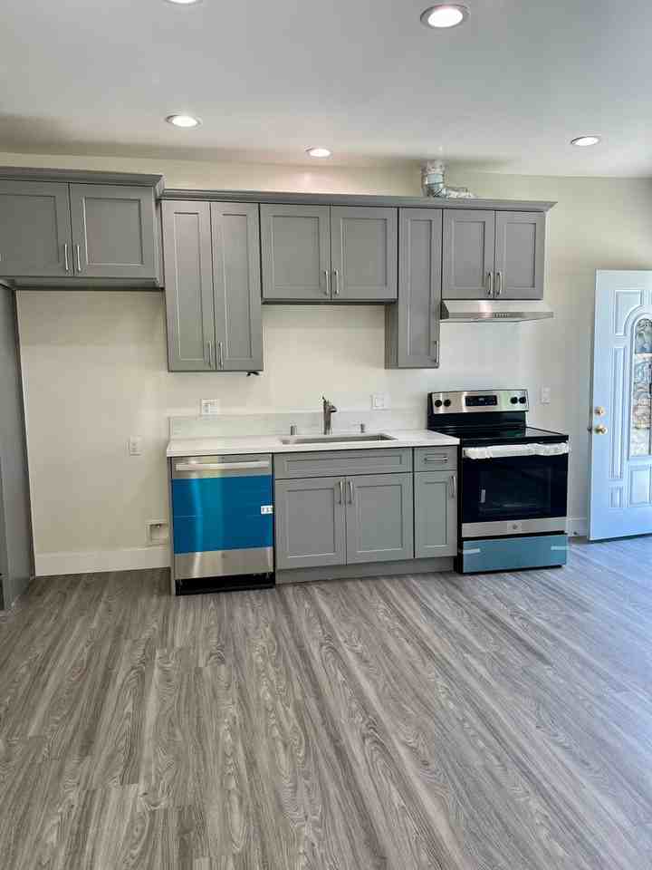 2055 N San Antonio Ave #C - Photo 3 of 11