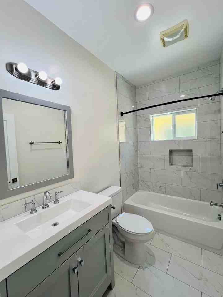 2055 N San Antonio Ave #C - Photo 5 of 11