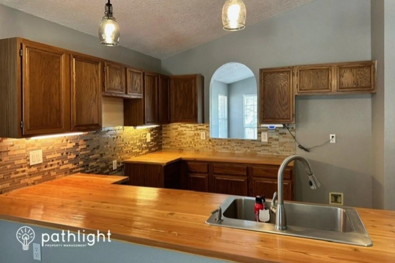 4608 Homestead Trl Nw - Photo 3 of 11