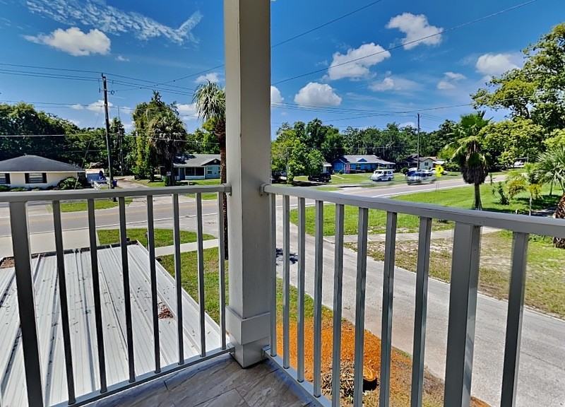 1432 E Main St - Photo 2 of 19