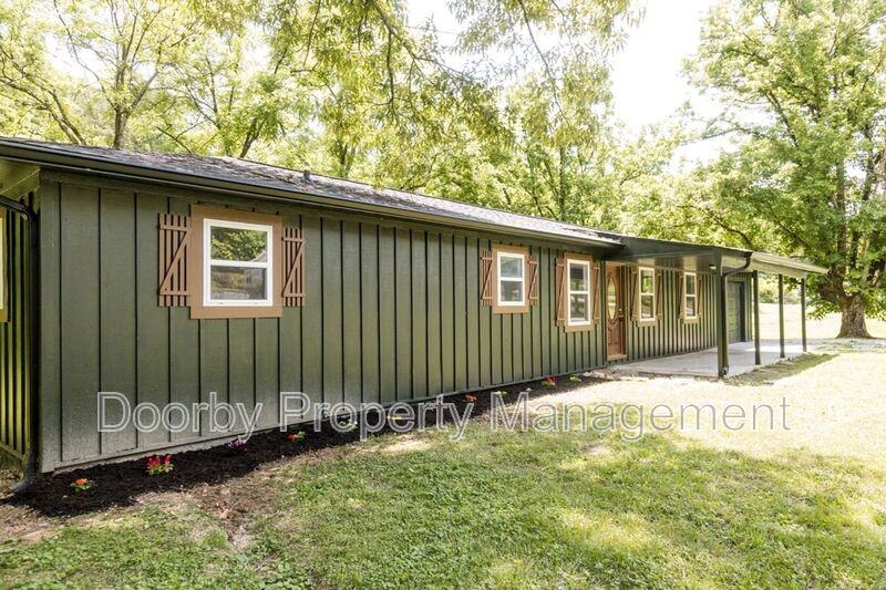 10716 Dallas Hollow Rd - Photo 3 of 21