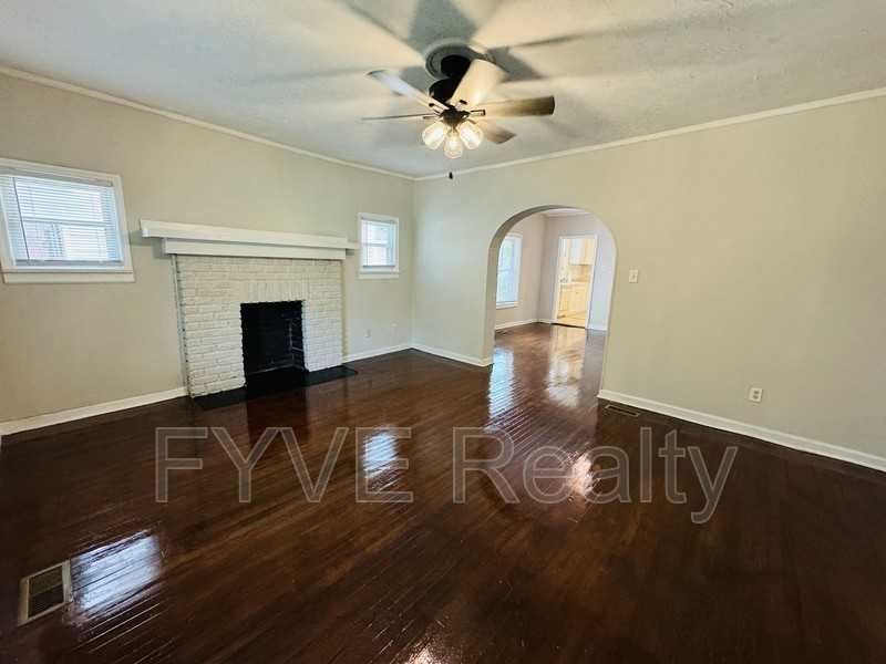 2745 Tarleton Ave - Photo 3 of 20