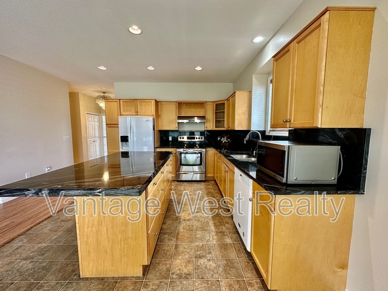 514 - Photo 3 of 38