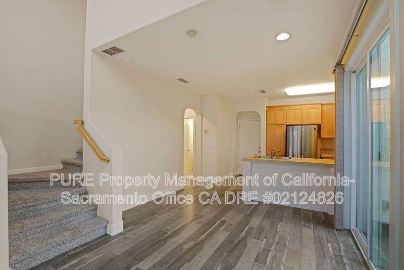 11091 International Dr - Photo 7 of 41