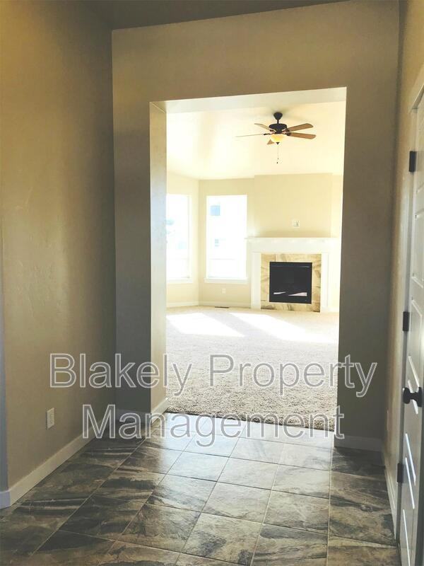 6705 E Thornton St - Photo 2 of 17