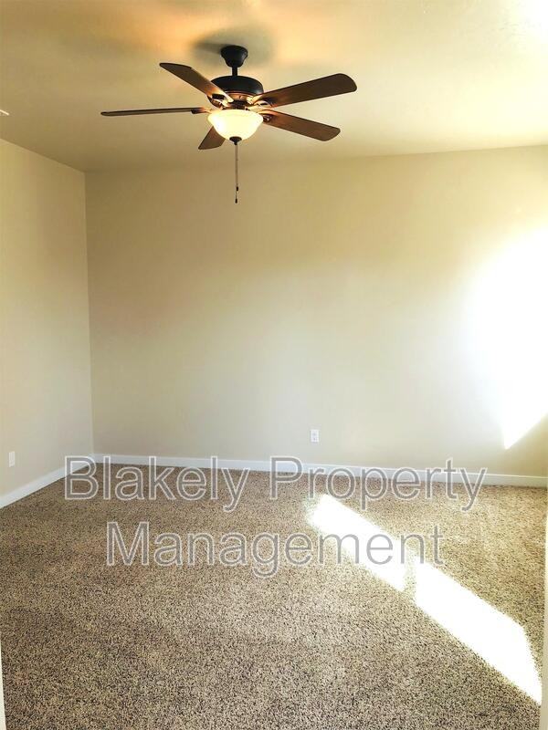 6705 E Thornton St - Photo 6 of 17