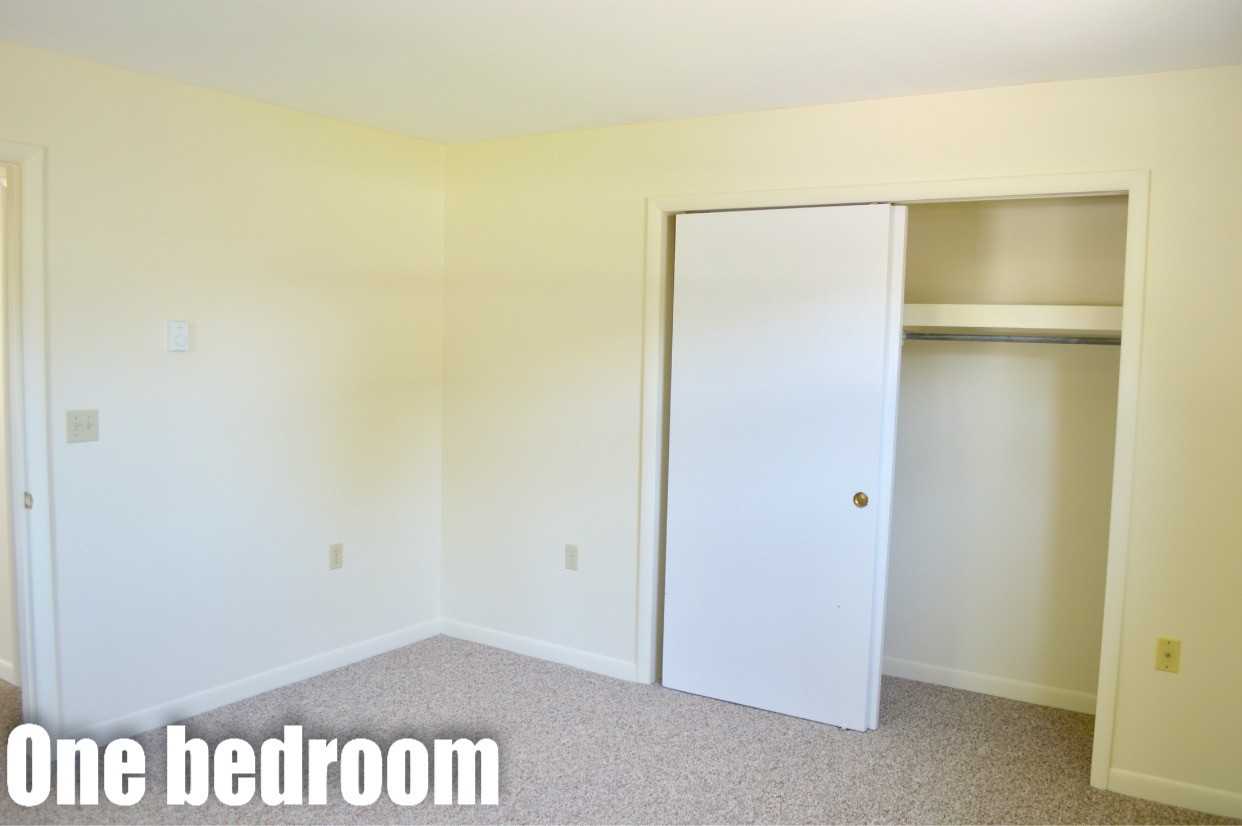 21557 Heather Acres Dr #11C - Photo 3 of 10