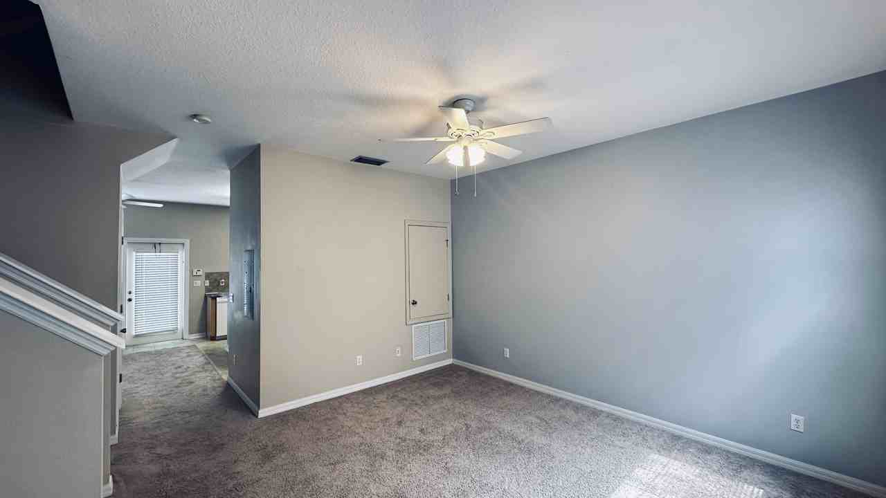 8772 Danforth Dr - Photo 3 of 22