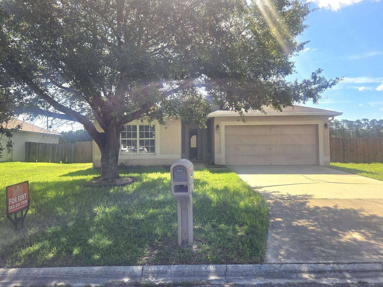 3533 Talisman Dr - Photo 2 of 18