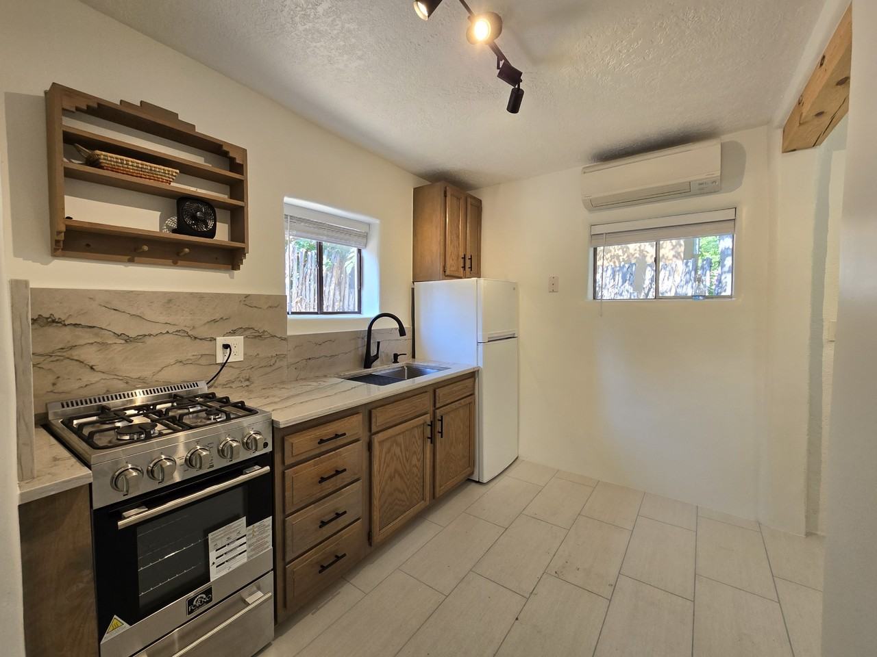 667A Old Santa Fe Trl - Photo 2 of 10