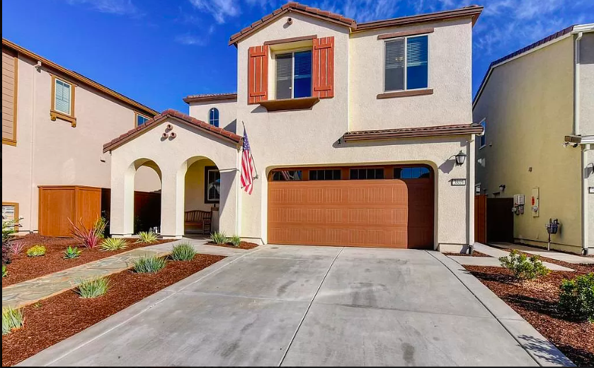 3819 Ivan Way - Photo 3 of 35