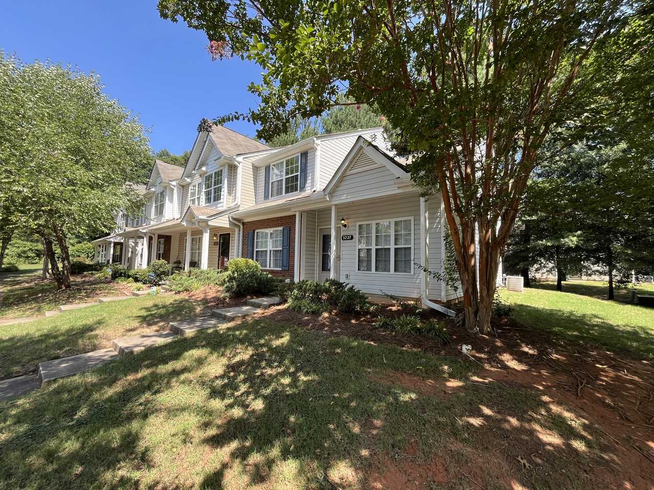 5227 Magnolia Tree Ln - Photo 2 of 23