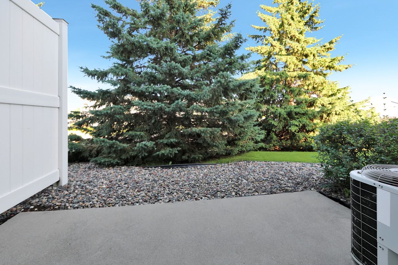 17397 Glacier Way - Photo 2 of 16