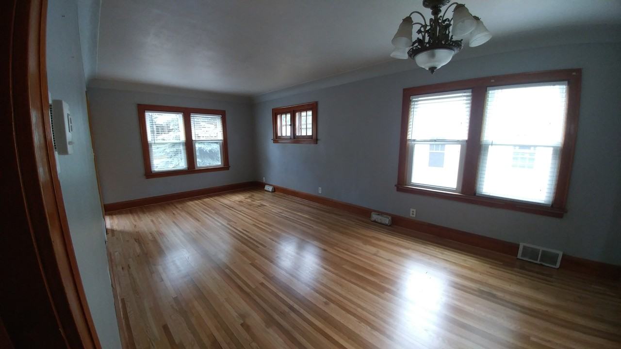 4004 16th Ave S - Photo 3 of 10