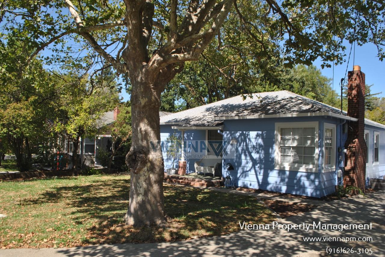 303 King Rd - Photo 2 of 39