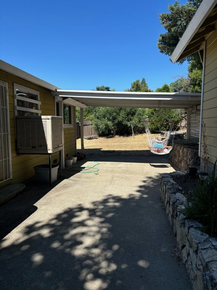 610 11th St - Photo 3 of 24