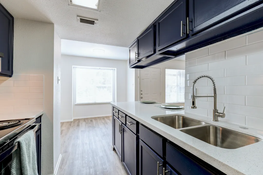 Bridgewater Apartments - Photo 7 of 40