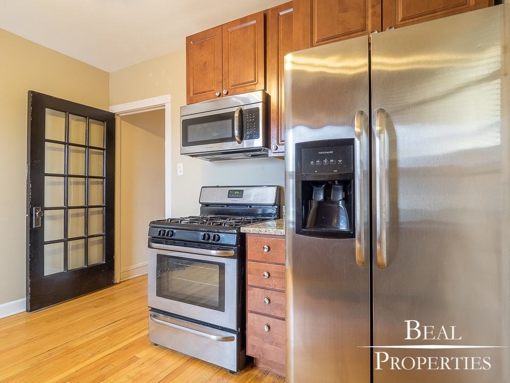 2112 West Ainslie Street #CLN1 - Photo 2 of 8