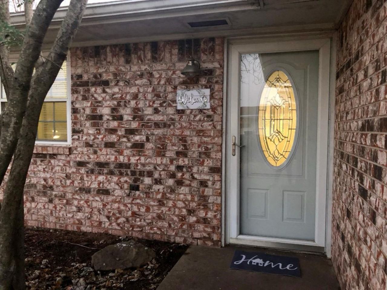 1203 E Pecan St #NA - Photo 3 of 23