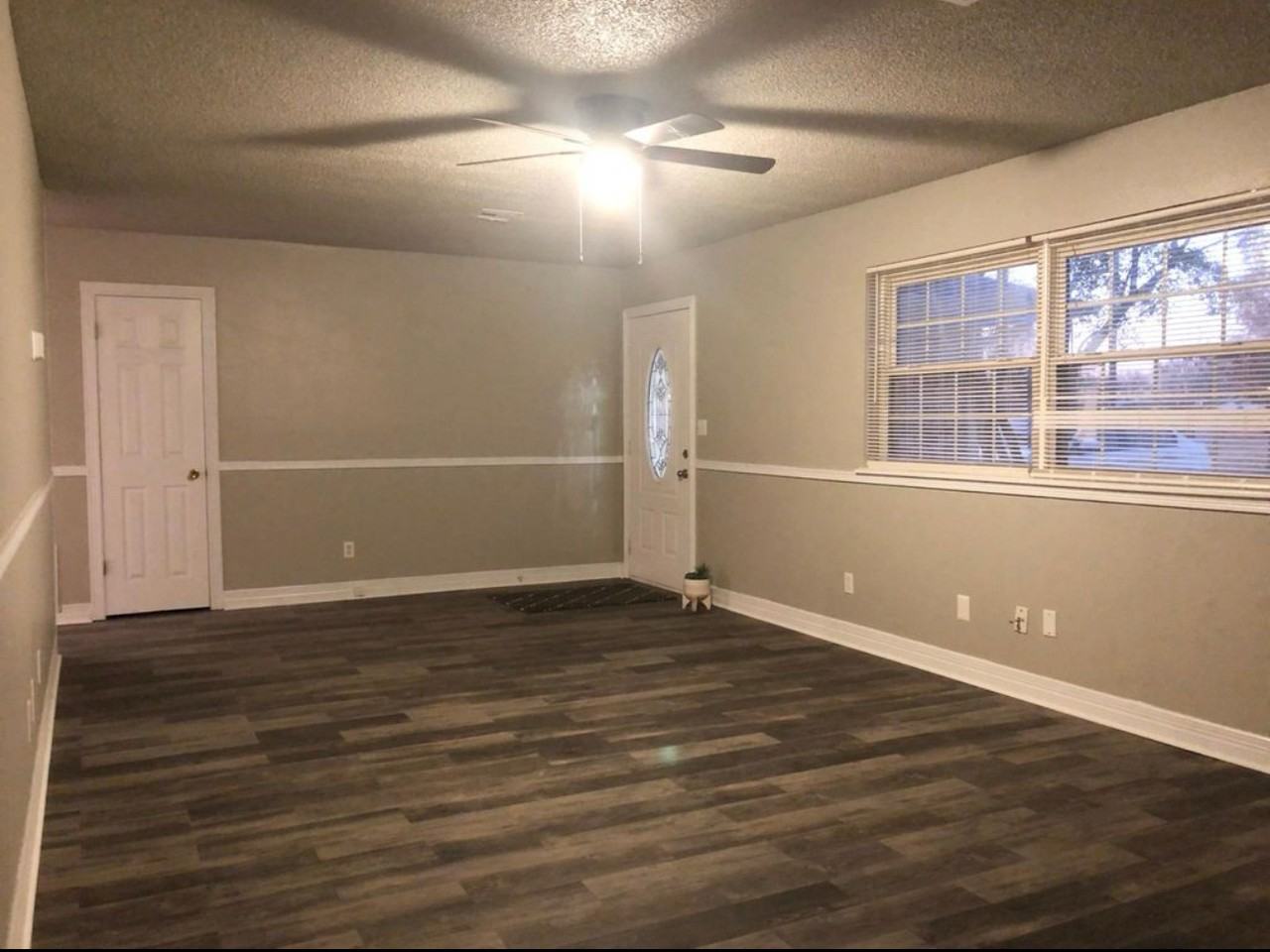 1203 E Pecan St #NA - Photo 6 of 23