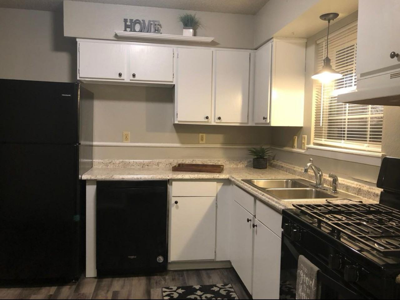 1203 E Pecan St #NA - Photo 7 of 23