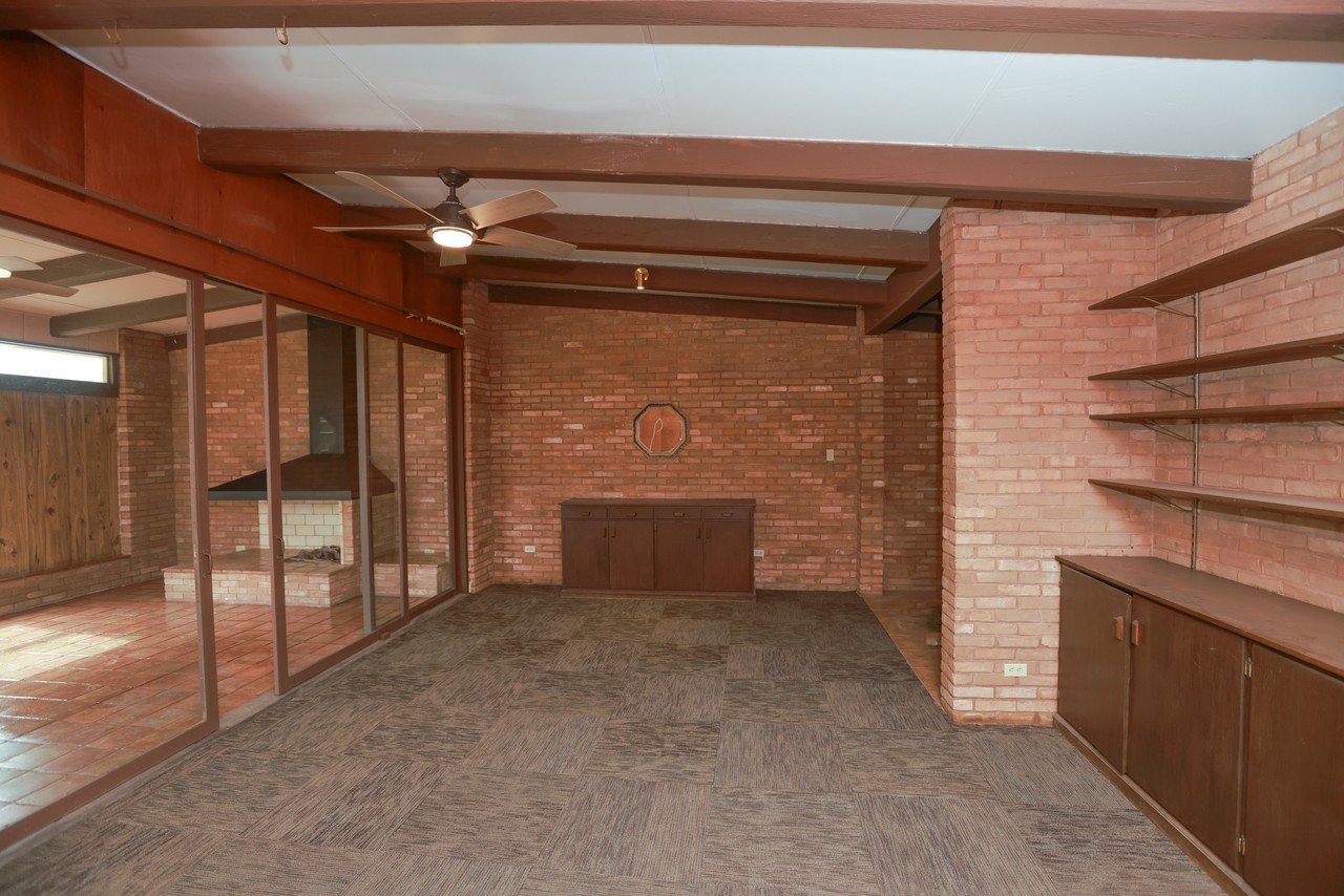 2926 Hillcrest Dr #NA - Photo 3 of 13