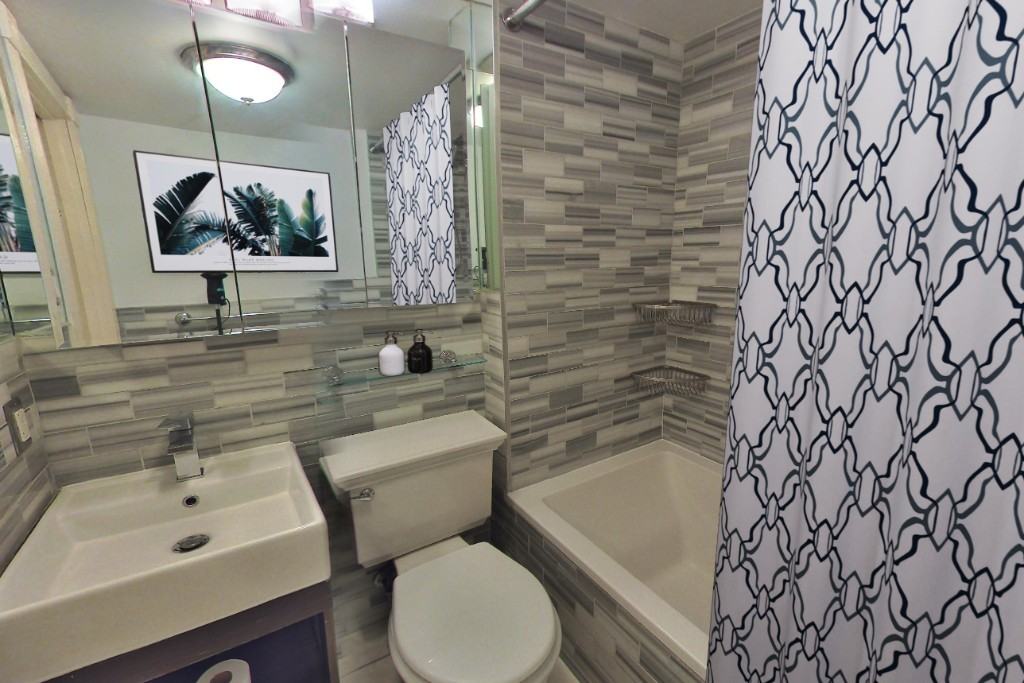 W 21st St #1 - Photo 6 of 6