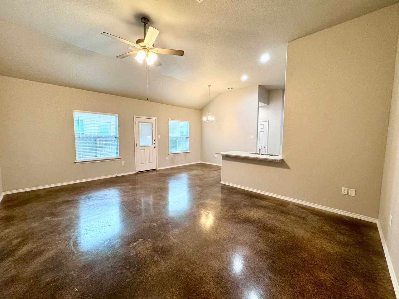 1132-1134 Burek Cross - Photo 3 of 17