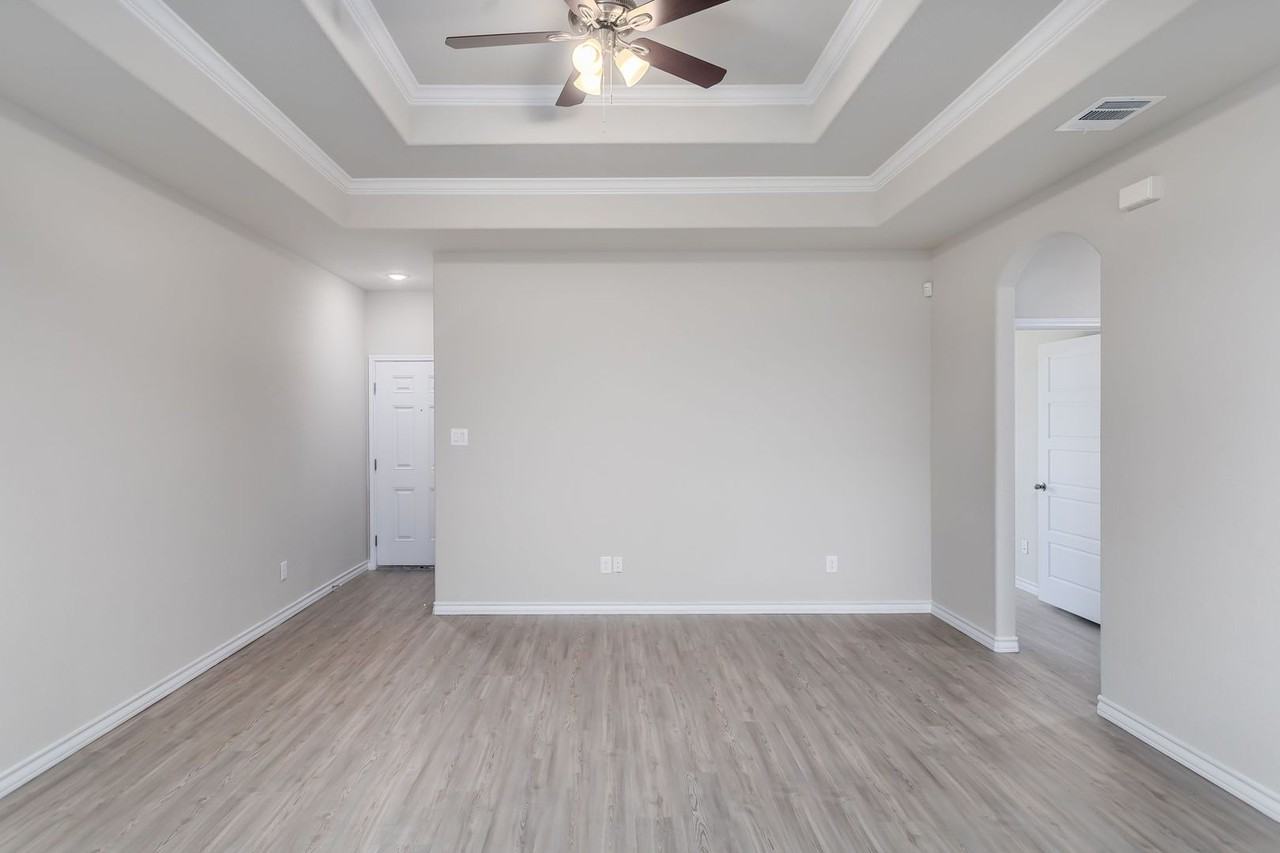 409-411 Hudson St - Photo 3 of 14