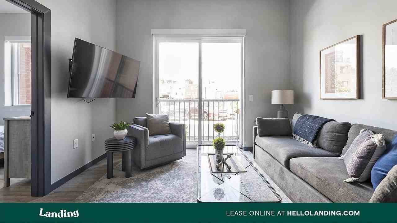 281 Willow St - Photo 7 of 50