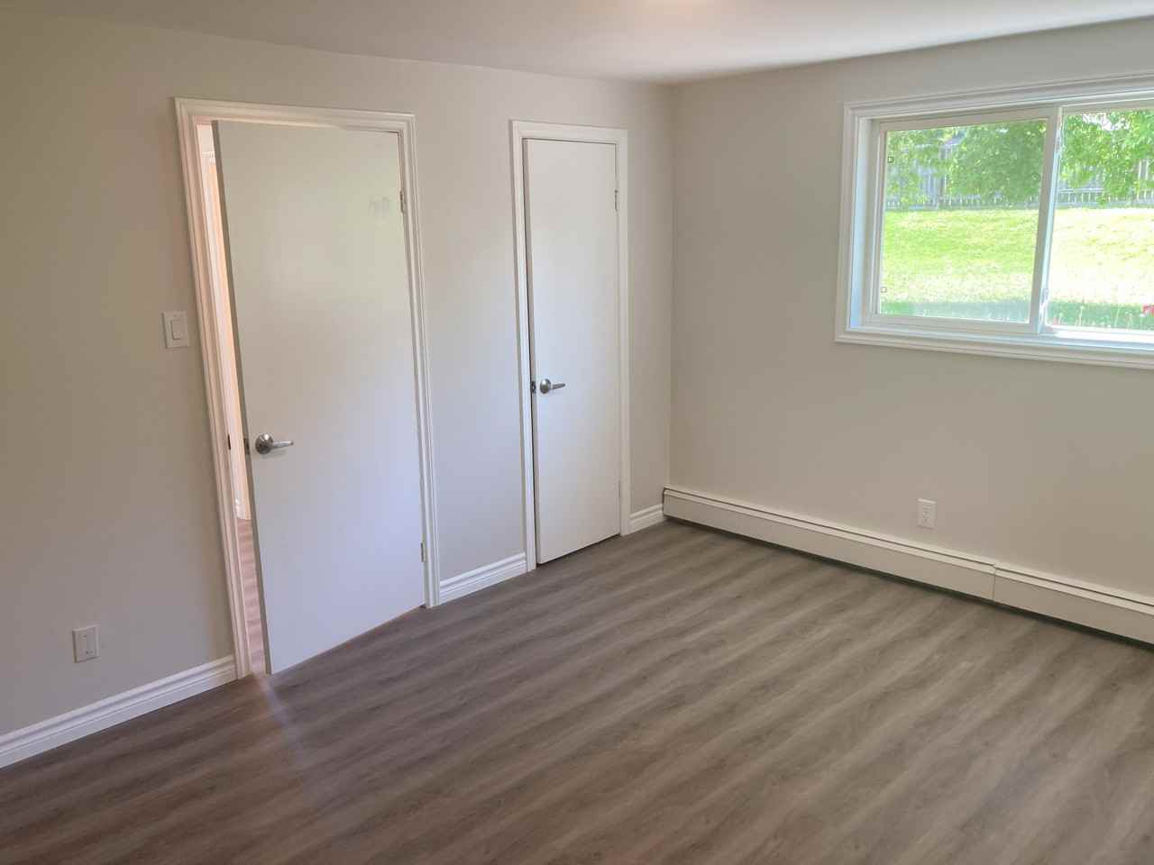 17 John Street South #3 - Photo 2 of 8