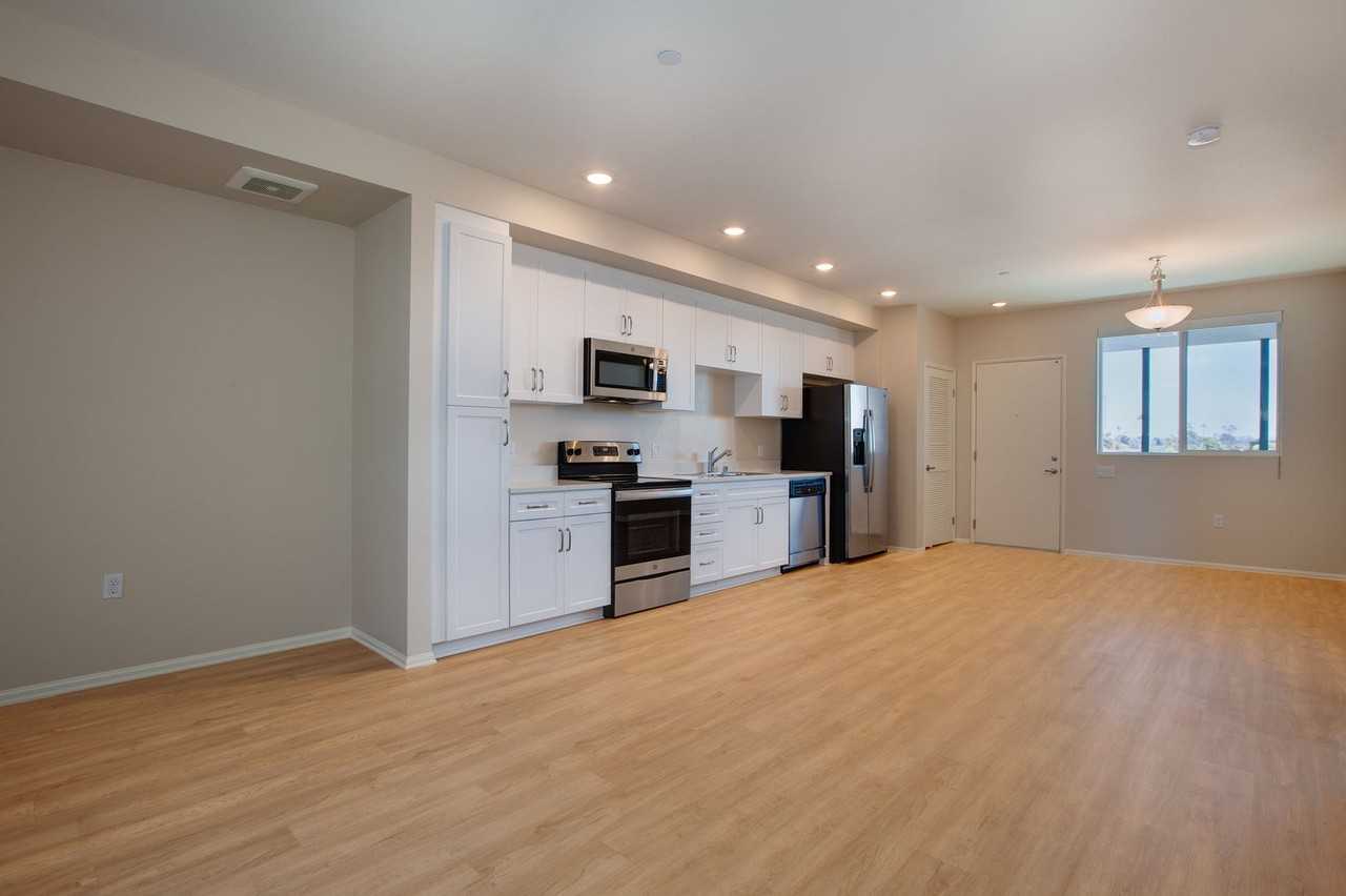 288 Center St. - Photo 6 of 46