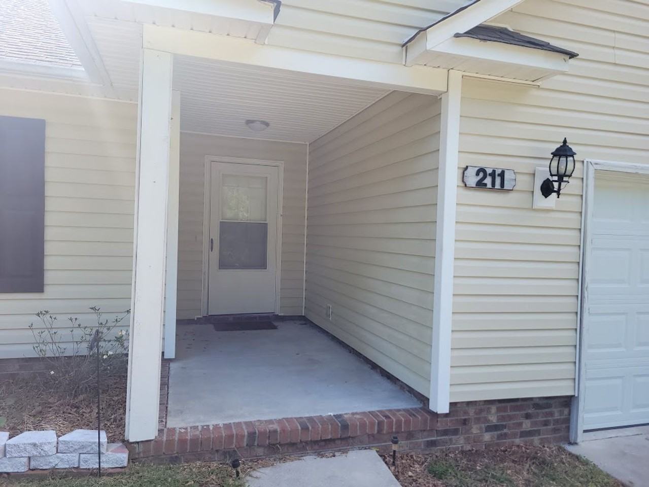 211 Marsh Hen Ct - Photo 3 of 18