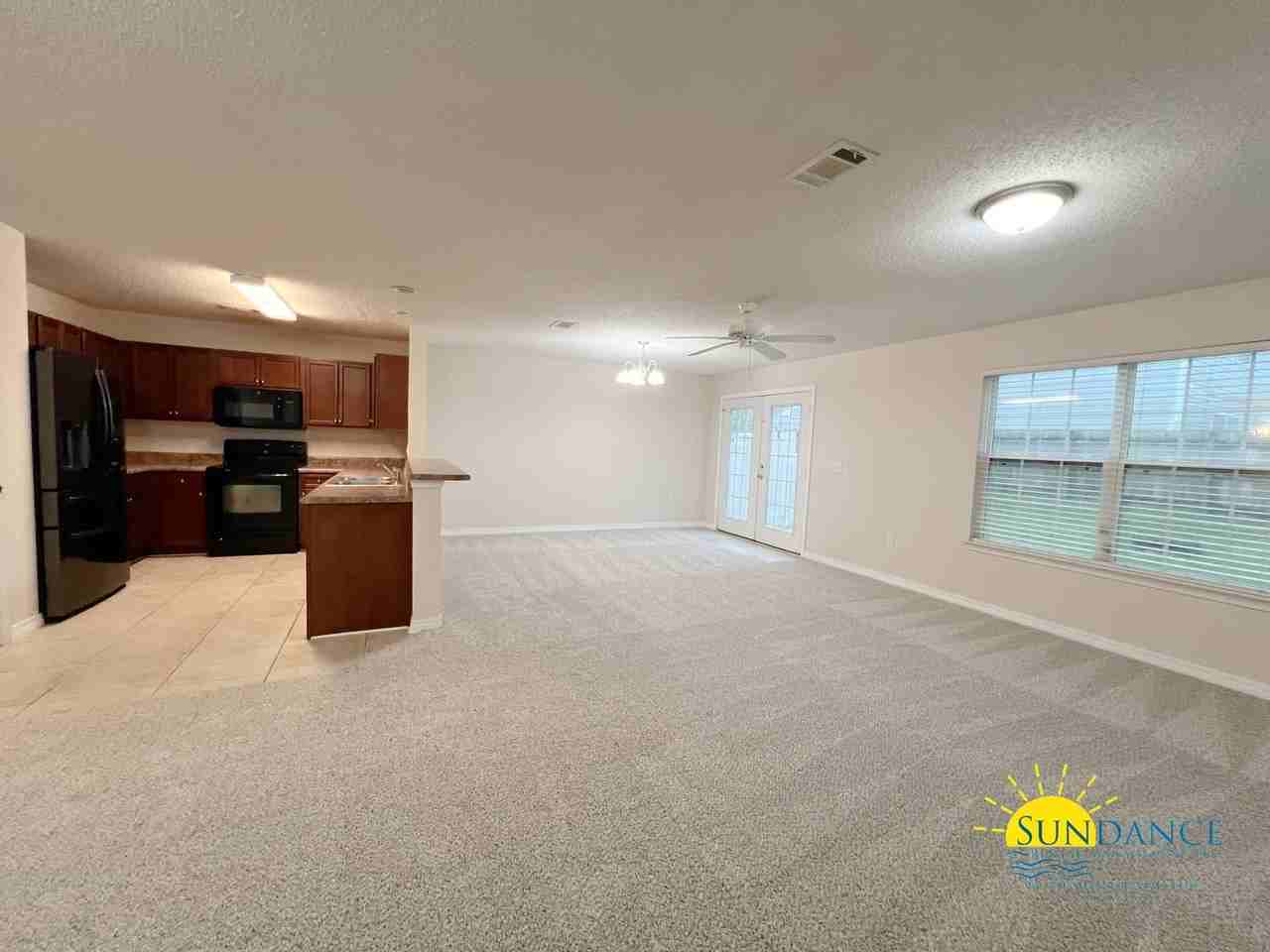 303 Dahlquist Dr - Photo 3 of 24