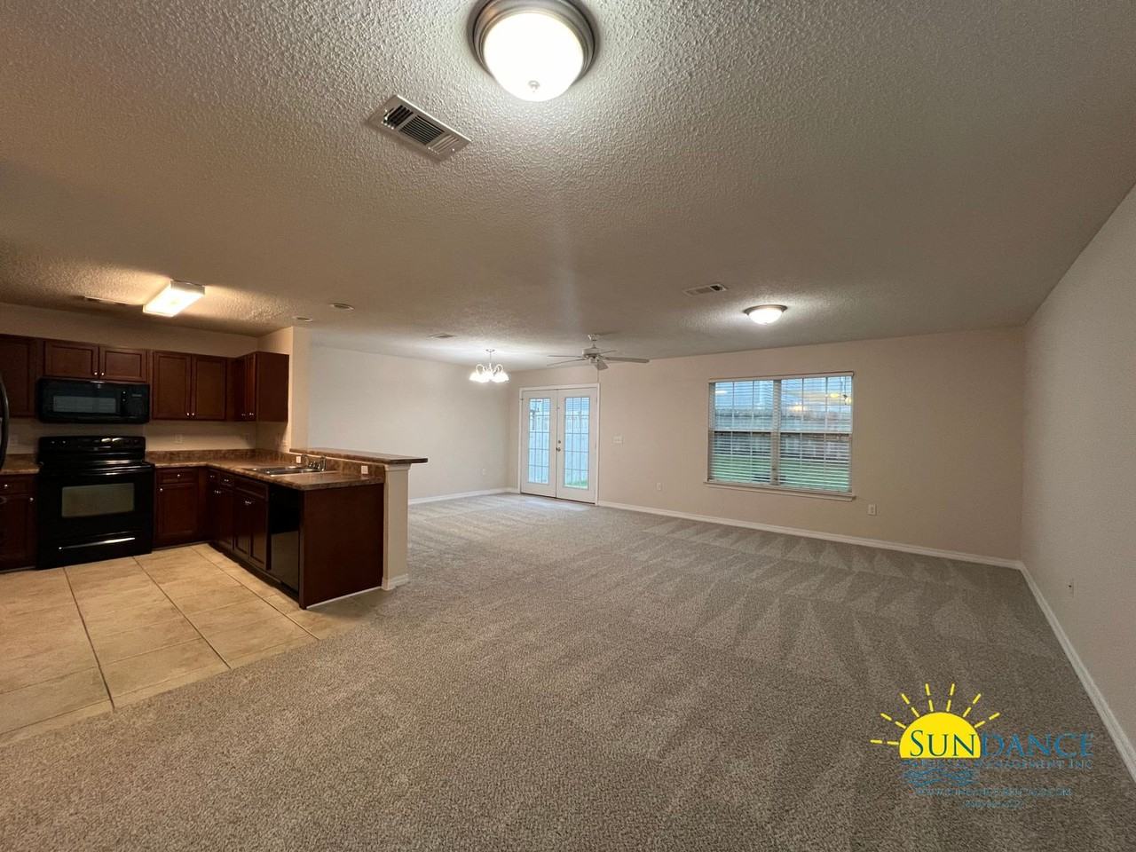 303 Dahlquist Dr - Photo 4 of 23