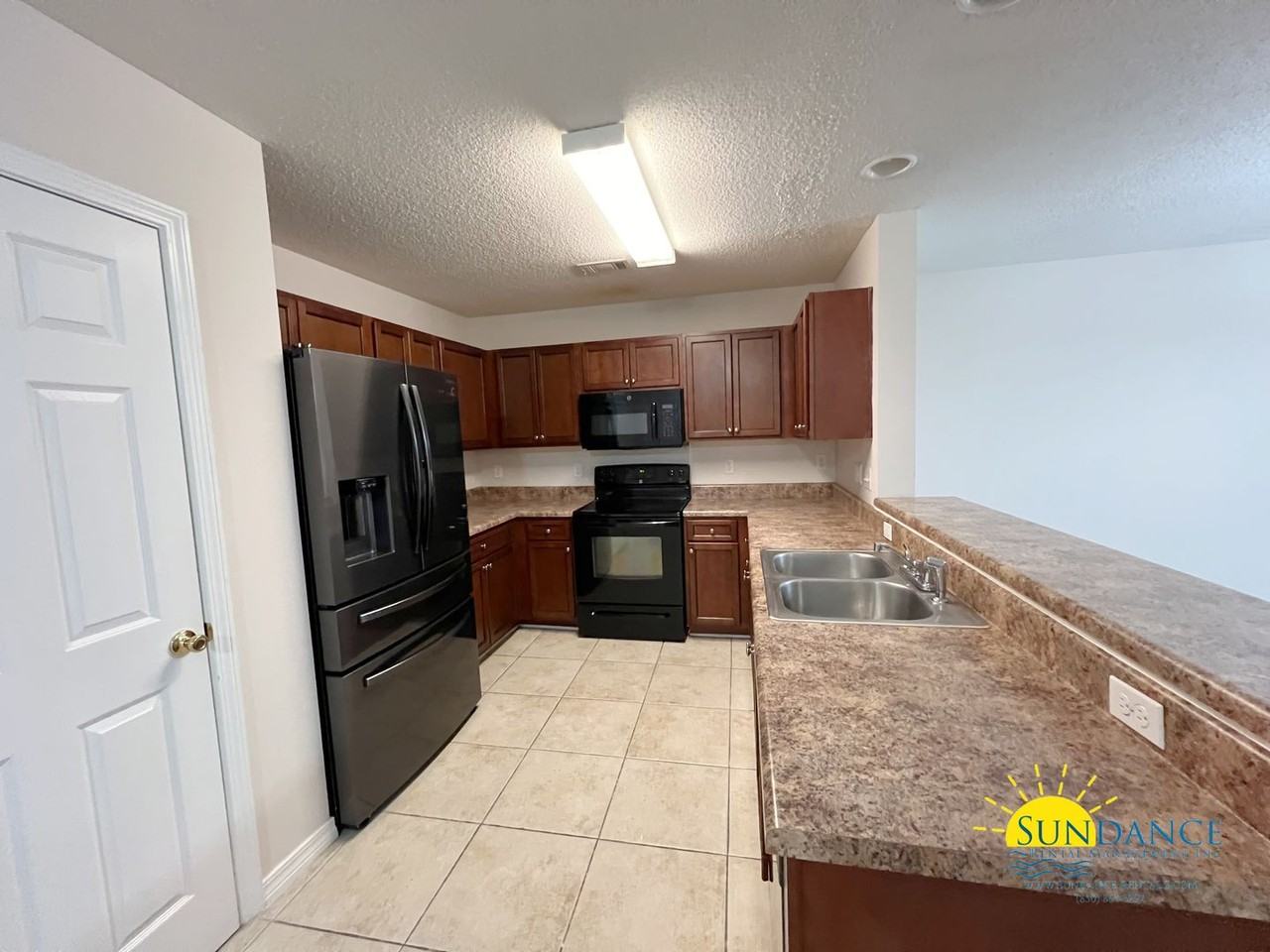 303 Dahlquist Dr - Photo 5 of 23