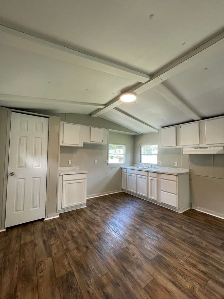 110 Holly Vista Ln - Photo 3 of 6