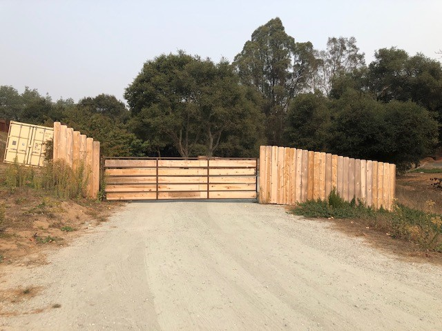 412 Maher Rd - Photo 2 of 10