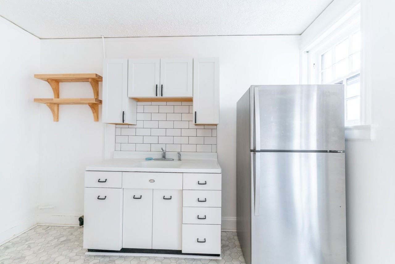 Dumont Apartments - Photo 2 of 32