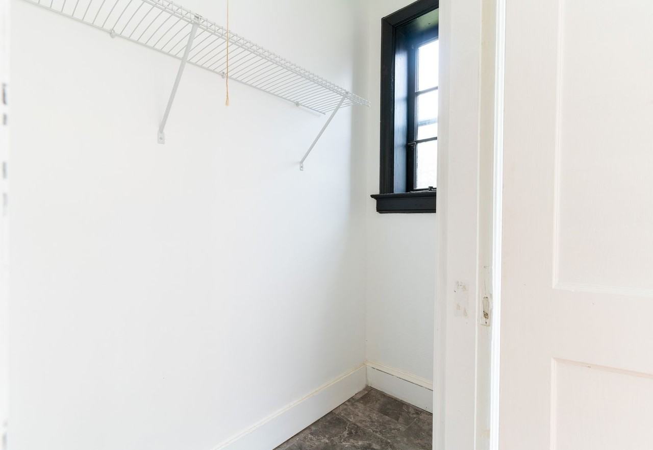 Dumont Apartments - Photo 6 of 32