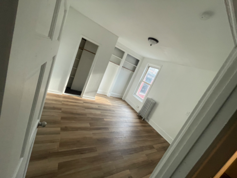 304 S 6th St #2F - Photo 3 of 7